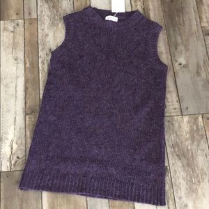NWT Sleevless Sweater